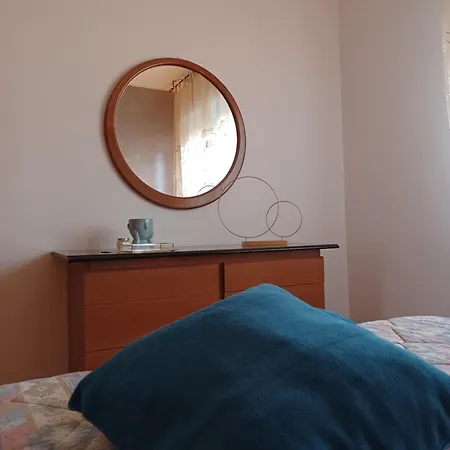 Apartment Interno 3 *